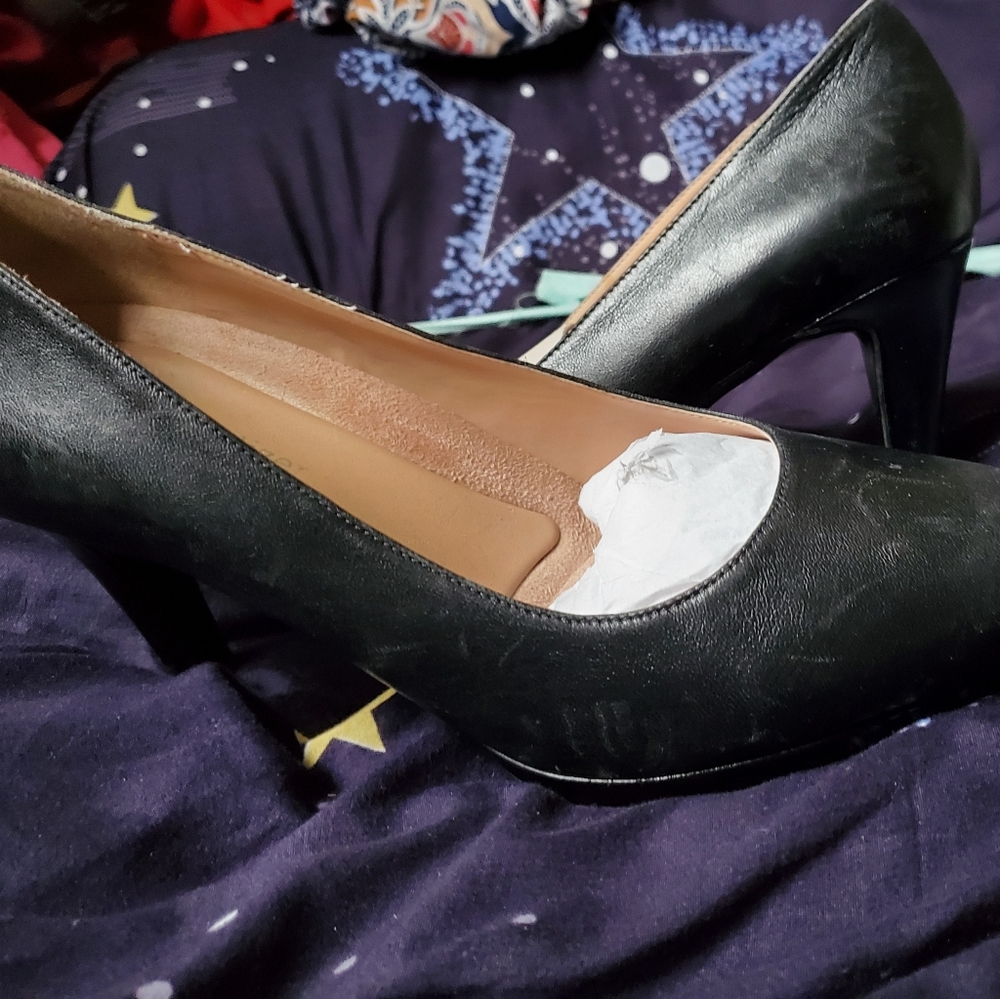 Shoes - Picture 2 of 2